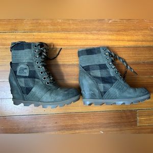 Sorel Women’s Joan of Artic Wedge Boot